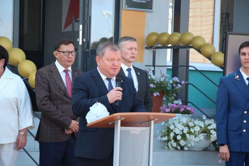 Шәһәрнең 4 нче мәктәбе капиталь ремонттан соң ачылды