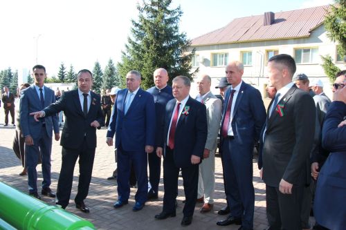 День республики и города отметили в Нурлате с нефтяниками
