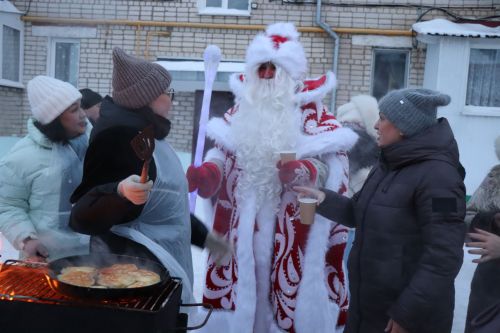 В Нурлате праздник «В нашем дружном дворе» дал старт зимнему фестивалю добрососедства «Курше»