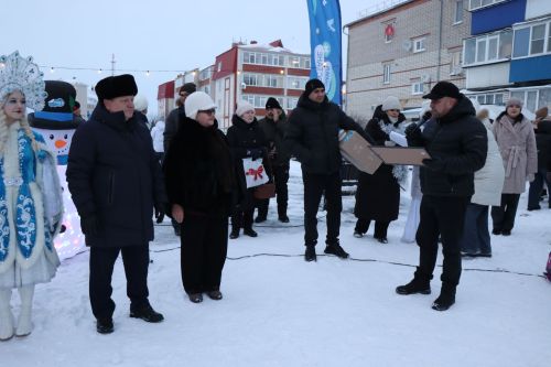 В Нурлате праздник «В нашем дружном дворе» дал старт зимнему фестивалю добрососедства «Курше»