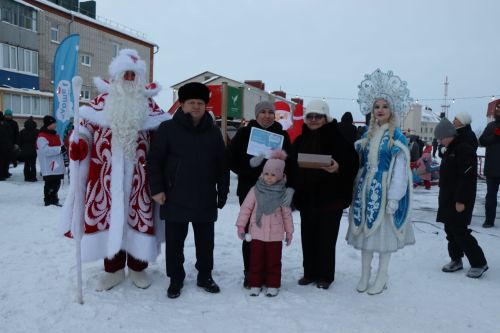 В Нурлате праздник «В нашем дружном дворе» дал старт зимнему фестивалю добрососедства «Курше»