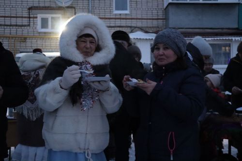 В Нурлате праздник «В нашем дружном дворе» дал старт зимнему фестивалю добрососедства «Курше»