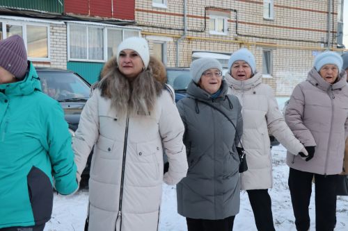 В Нурлате праздник «В нашем дружном дворе» дал старт зимнему фестивалю добрососедства «Курше»
