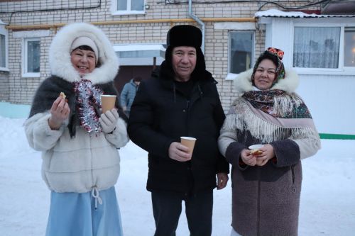 В Нурлате праздник «В нашем дружном дворе» дал старт зимнему фестивалю добрососедства «Курше»