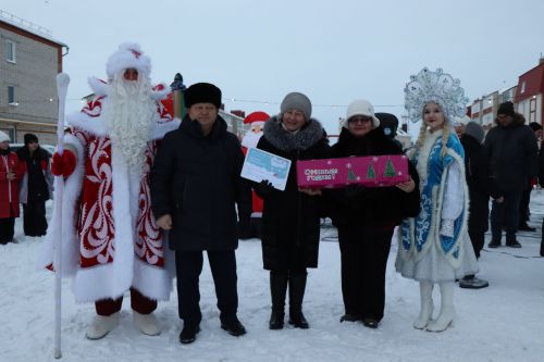 В Нурлате праздник «В нашем дружном дворе» дал старт зимнему фестивалю добрососедства «Курше»