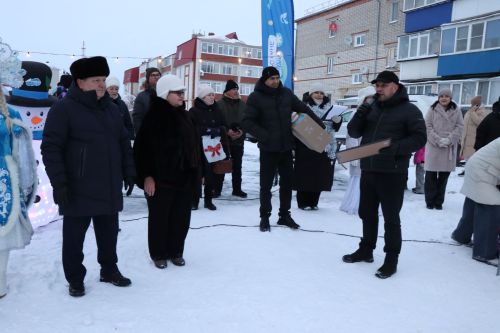 В Нурлате праздник «В нашем дружном дворе» дал старт зимнему фестивалю добрососедства «Курше»