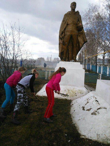 Учащиеся Егоркинской средней школы активно готовятся к празднованию 73-й годовщины Победы