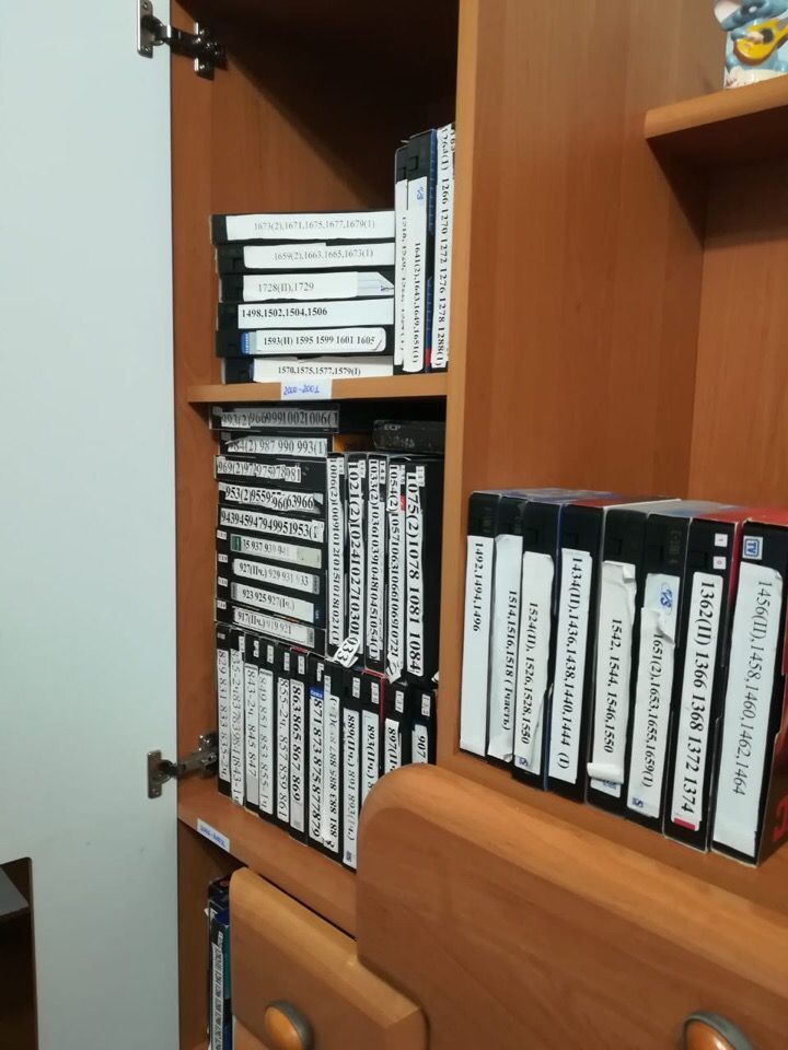 Нурлатское телевидение передало Музею истории Закамья и города Нурлат 70 видеокассет формата VHS