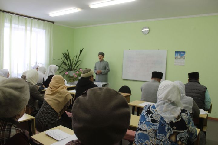 Научно-практическая конференция собрала преподавателей основ ислама