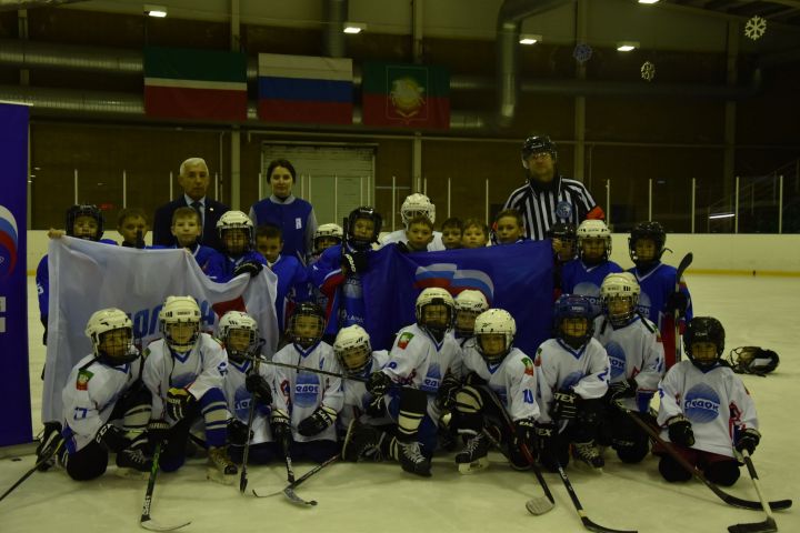 В Нурлате прошел турнир по хоккею в рамках партийного проекта
