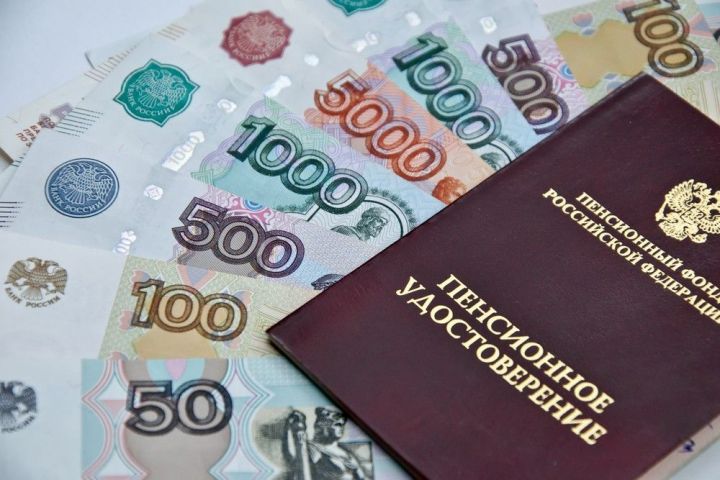 С 1 января у 800 тыс. пенсионеров РТ пенсии увеличатся на 1000 рублей