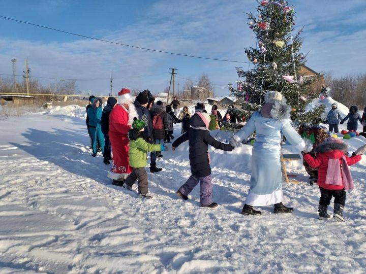 ТОС №9 и школа №8 г.Нурлат организовали праздник для детей