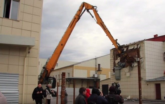 В Кемерово начался демонтаж ТЦ «Зимняя вишня»