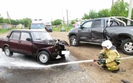 Пожарно - спасательные подразделения МЧС России ликвидировали последствия ДТП в г. Нурлат