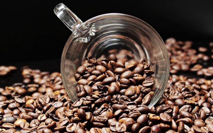 В Нурлате кофеман украл 37 банок кофе