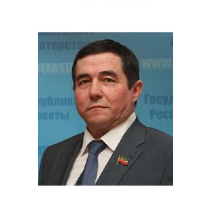 Начальник нефтегазодобывающего управления «Нурлатнефть»  награжден медалью Республики Татарстан «За доблестный труд»