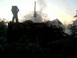 В Нурлатском районе ликвидировали пожар в частной бане