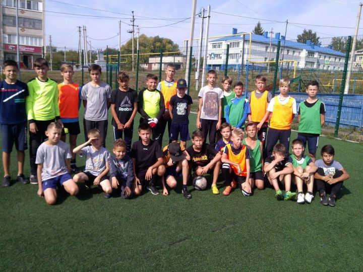 В микрорайоне сахароваров прошел турнир по мини-футболу