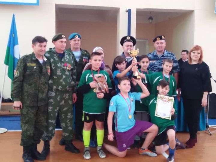 В Нурлате прошел турнир по мини-футболу памяти Алексея Андреева