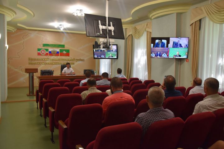Нурлатцы в режиме видеоконференцсвязи приняли участие в заседании Правительственной комиссии РТ по обеспечению безопасности дорожного движения