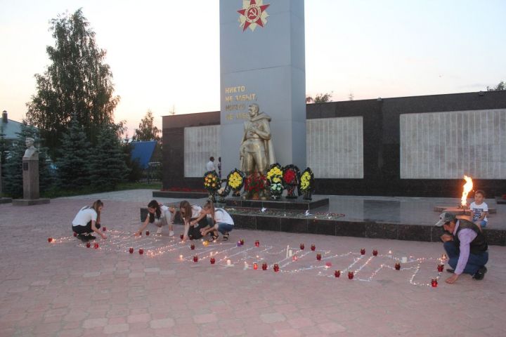 Нурлат присоединился к патриотической акции «Свеча памяти»