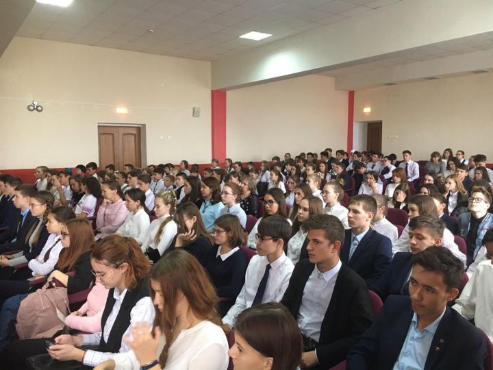 Нурлатские школьники и студенты приняли участие в конференции