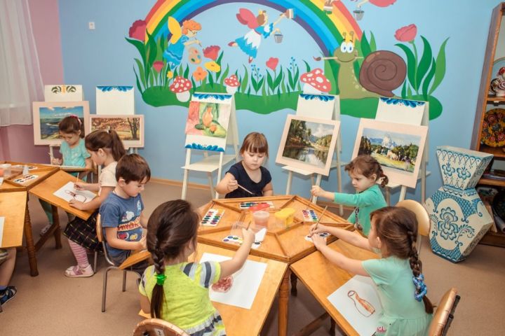 В изостудии Нурлатского детского сада дошкольники раскрывают свои таланты