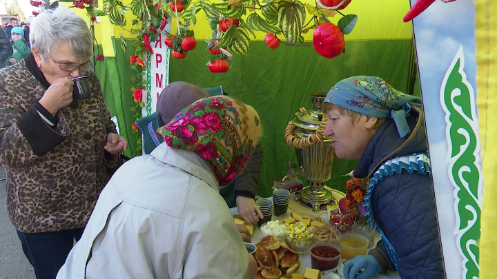 В  рамках декады  пожилых в Нурлате прошла сельскохозяйственная ярмарка