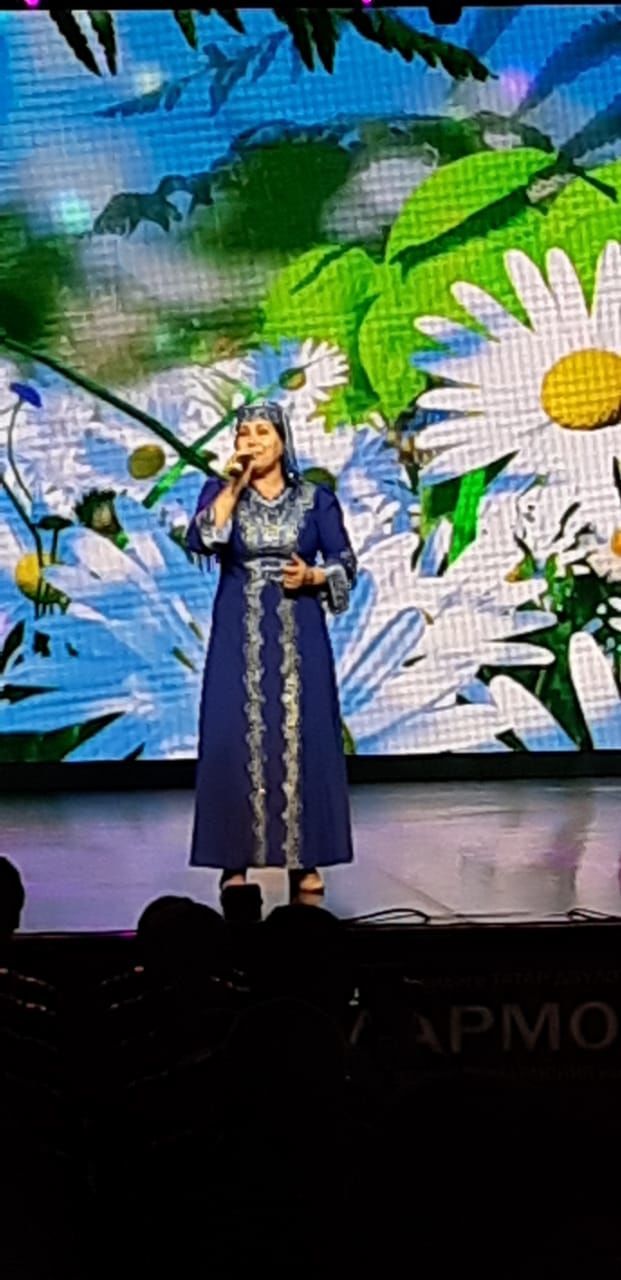 Фавзия Калимуллина из Нурлата исполнила песню нурлатских авторов на гала-концерте республиканского фестиваля