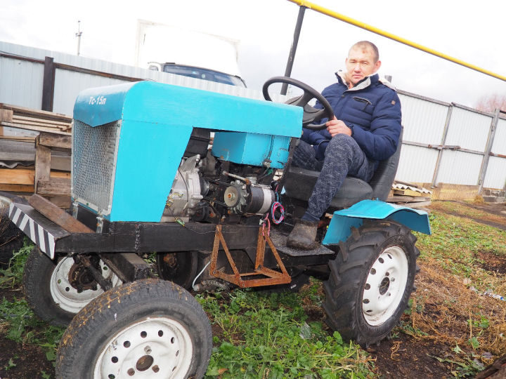 В Нурлатском районе сельский житель собрал трактор своими руками