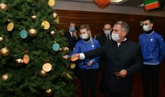 Президент РТ воплотит в реальность новогодние желания 4 юных татарстанцев