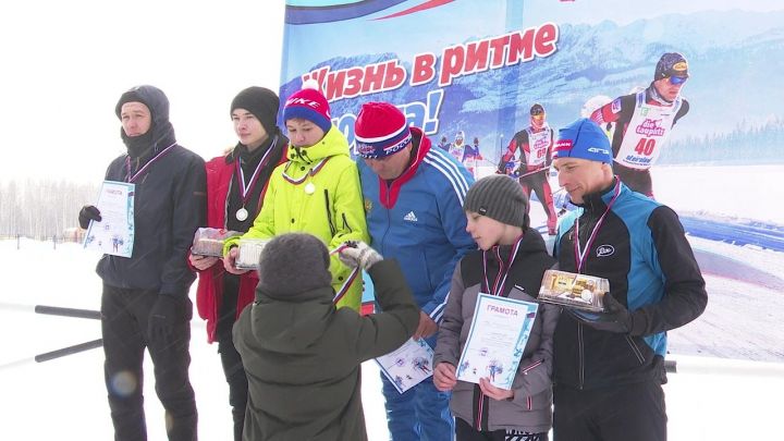 В Нурлате состоялась лыжная эстафета "Отцы и дети"