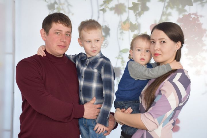 Национальный проект «Жилье и городская среда» по социальной ипотеке помог семье Токмаковым получить квартиру
