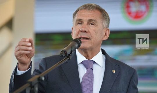 Президент РТ поздр­авил ИА «Татар-инфор­м» с 30-летием