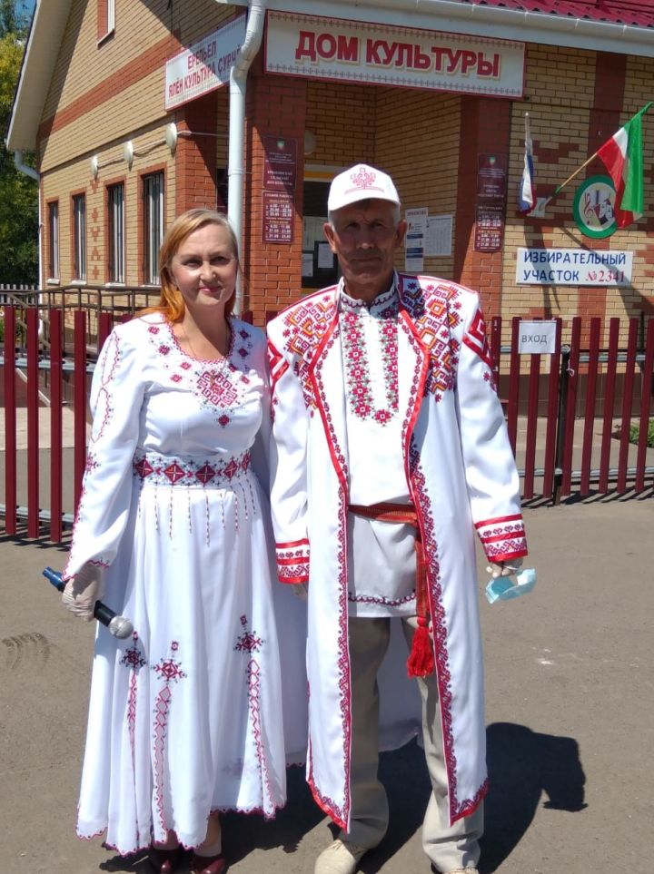 Активисты деревни Ерепкино Нурлатского района голосуют за поправки к Конституции РФ