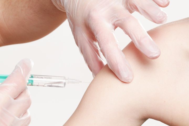 Из-за резкого увеличения заболевших коронавирусом в Татарстане ввели обязательную вакцинацию