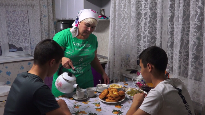 Земфира Тагирова любит своё село и занимается  своим домашним хозяйством