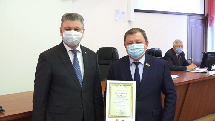 Генерального директора «Макойла» наградили Почетной грамотой Минтруда РТ