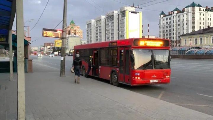 Казанские перевозчики терпят убытки из-за пассажиров без QR-кодов