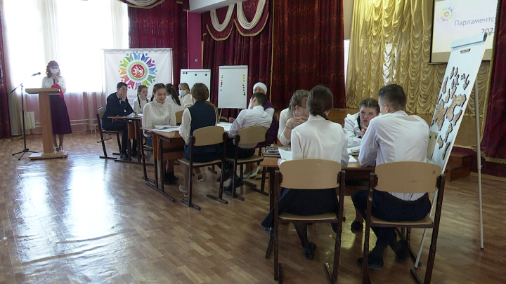 Гимназисты Нурлата защитили проекты по теме «Татарстан - наш общий дом»