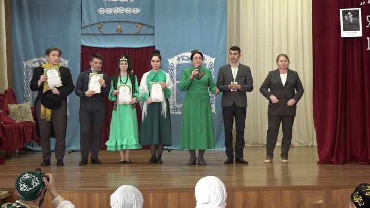 В Нурлате прошел конкурс среди студенческих театральных коллективов республики