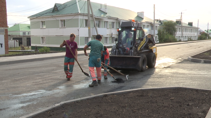 Нурлатские дорожники продолжают строительство дорог
