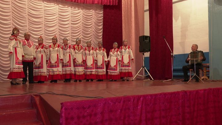 На сцене Егоркинского СДК состоялся перекрёстный концерт талантов района