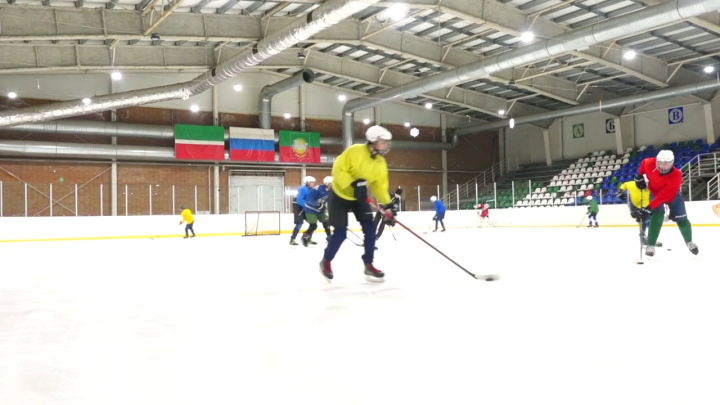 Нурлатский «Ледок» участвует в финале Всероссийских соревнований юных хоккеистов «Золотая шайба»