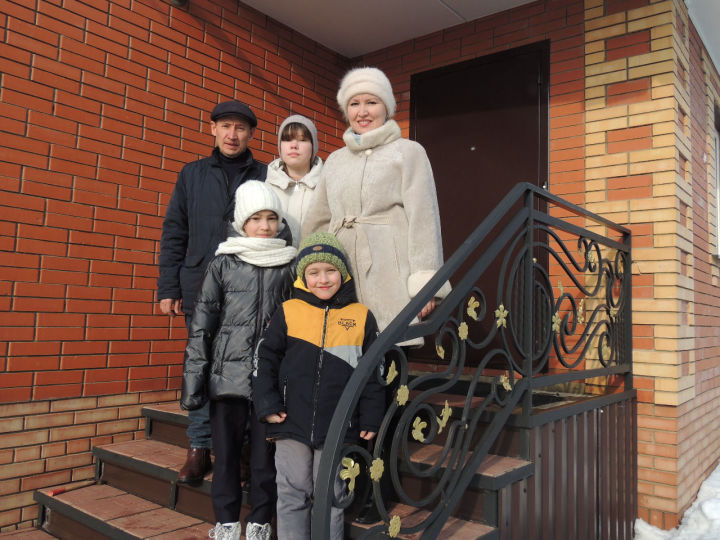 Гульназ Салахова: «Моя семья, мои дети – мое счастье»