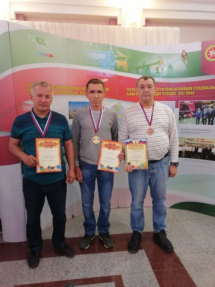 В Нурлате стали известны победители чемпионата по русским шашкам
