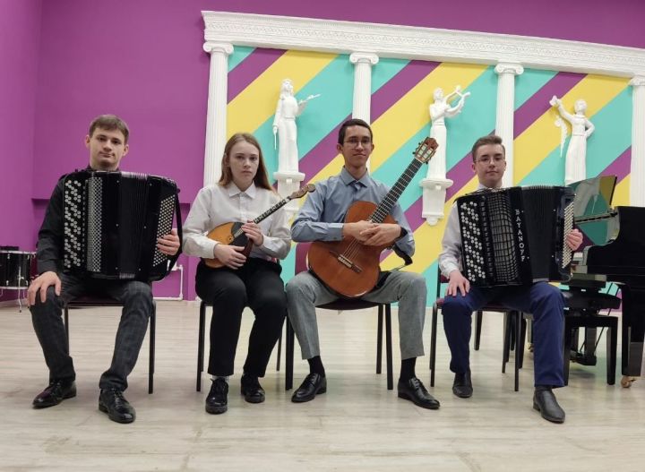 В Нурлатской школе искусств состоялся концерт выпускников