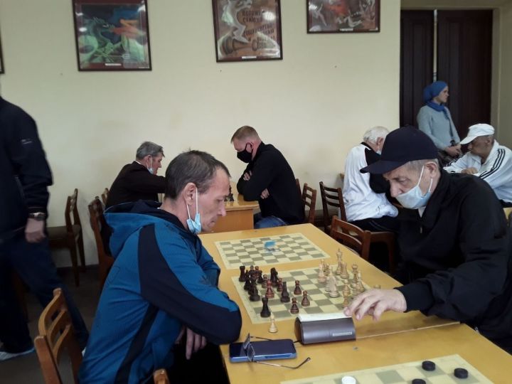 Шахматист из Нурлатского дома-интерната для престарелых стал призером республиканского турнира 