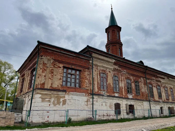 В Кукморском районе проводится реставрация первой соборной мечети XVIII века