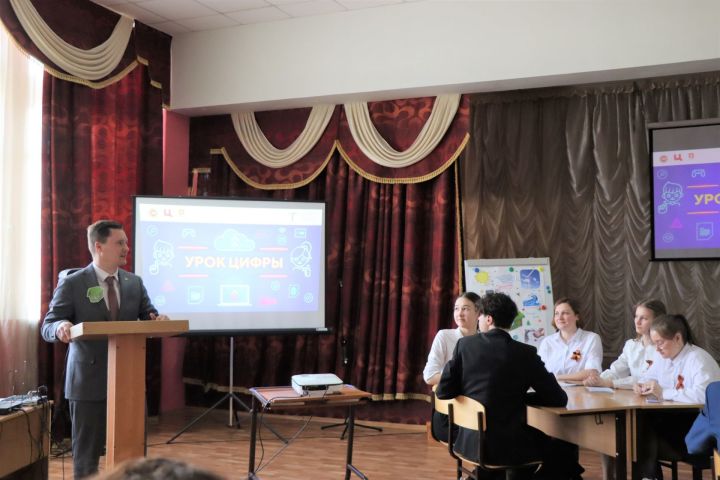 Искусственный интеллект и безопасный интернет: чему учат татарстанских школьников на «Уроках цифры»&nbsp;